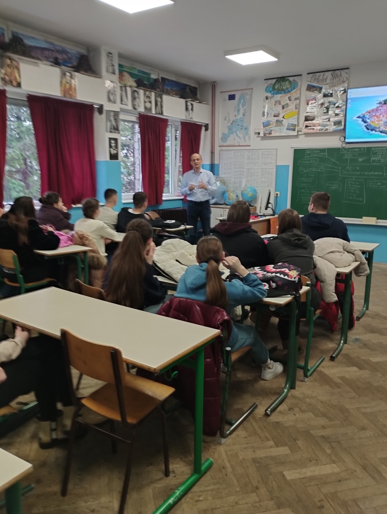 IMG 8271c4c0f318359163d6fc9f0275f40f V 2